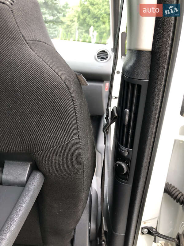 Мікровен Peugeot 5008 2010 в Дрогобичі