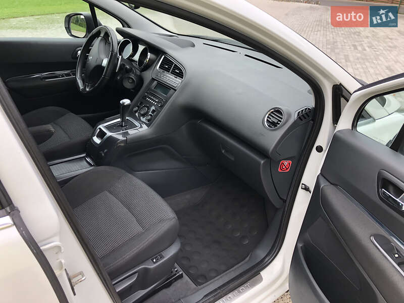 Мікровен Peugeot 5008 2010 в Дрогобичі