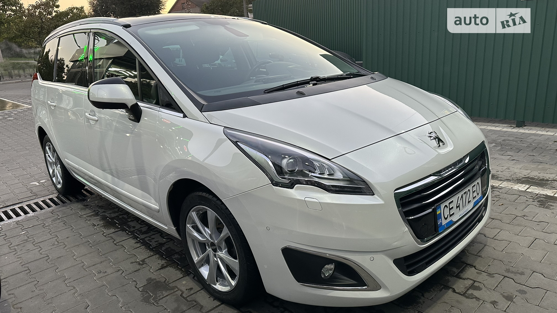 Peugeot 5008 2016