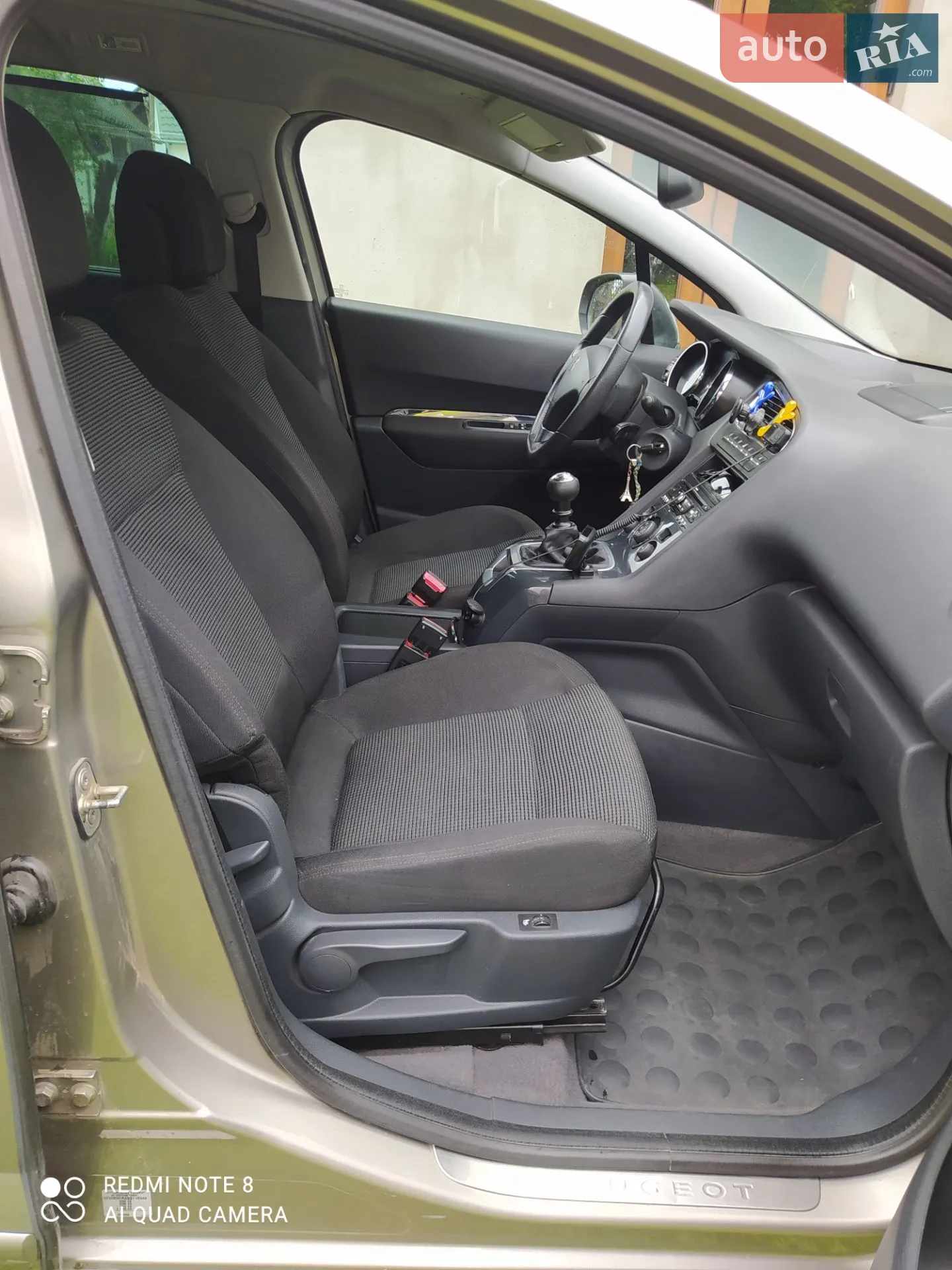 2011 Peugeot 5008 - мініатюра 15