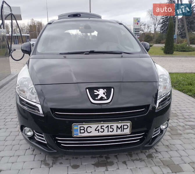 Peugeot 5008 2012