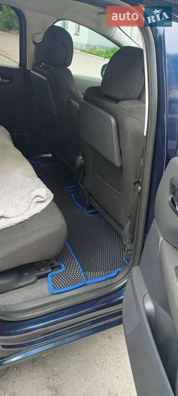 Мікровен Peugeot 5008 2011 в Звягелі