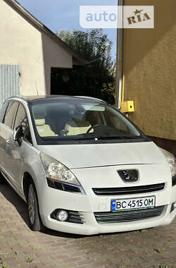 Мікровен Peugeot 5008 2011 в Бучачі