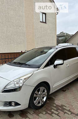 Мікровен Peugeot 5008 2011 в Бучачі