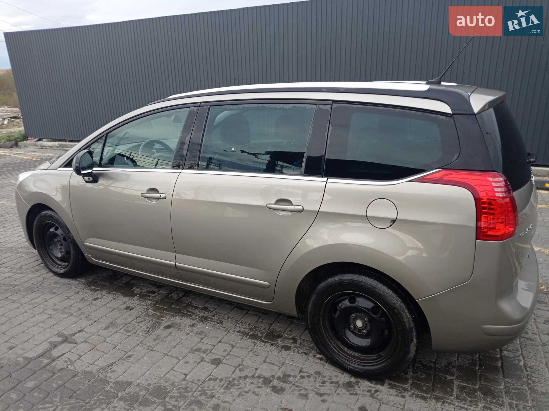 2010 Peugeot 5008 - мініатюра 17
