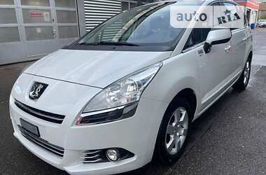 Микровэн Peugeot 5008 2011 в Луцке