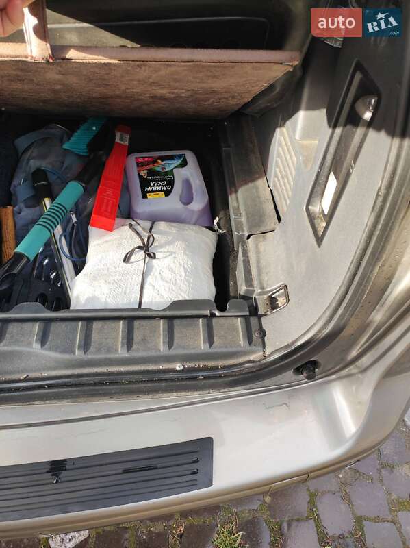 Мікровен Peugeot 5008 2013 в Кам'янець-Подільському