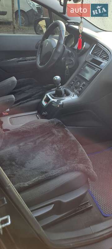 Мікровен Peugeot 5008 2010 в Житомирі