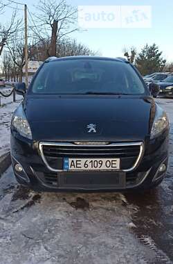 Микровэн Peugeot 5008 2014 в Львове