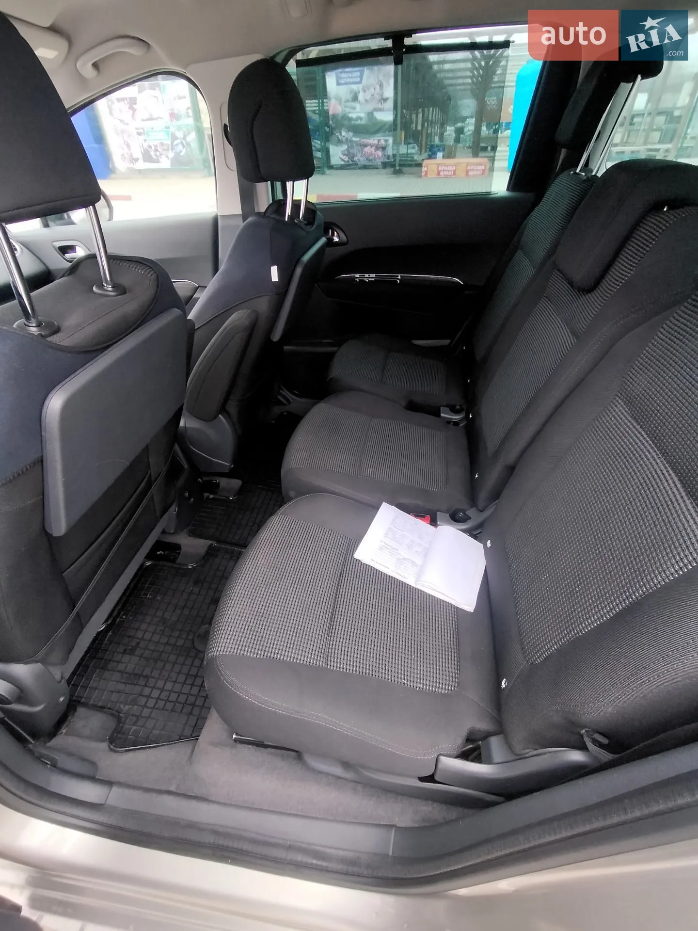 2010 Peugeot 5008 - мініатюра 9