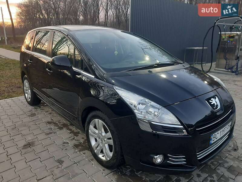 Мікровен Peugeot 5008 2013 в Дрогобичі