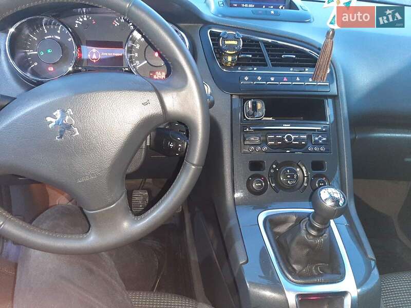 Мікровен Peugeot 5008 2013 в Дрогобичі
