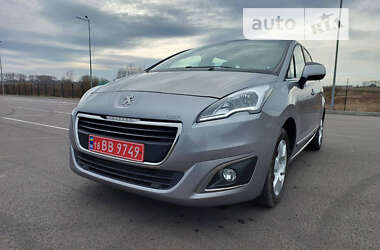 Микровэн Peugeot 5008 2014 в Киеве