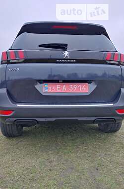 Внедорожник / Кроссовер Peugeot 5008 2017 в Дубно