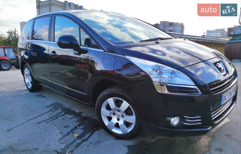 Микровэн Peugeot 5008 2011 в Львове