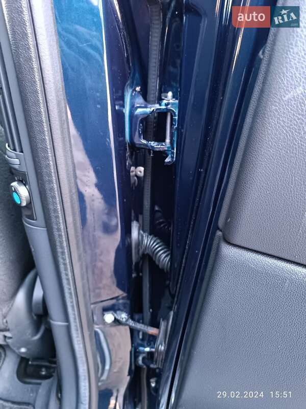 Мікровен Peugeot 5008 2010 в Братському