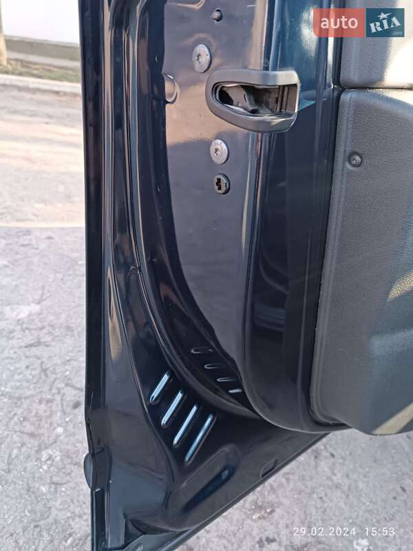 Мікровен Peugeot 5008 2010 в Братському