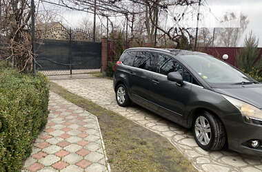 Мікровен Peugeot 5008 2013 в Дубні