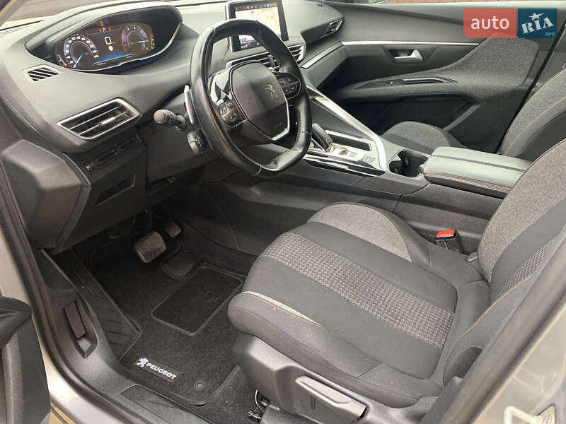 Внедорожник / Кроссовер Peugeot 5008 2018 в Львове фото 23 Внедорожник / Кроссовер Peugeot 5008 2018 в Львове