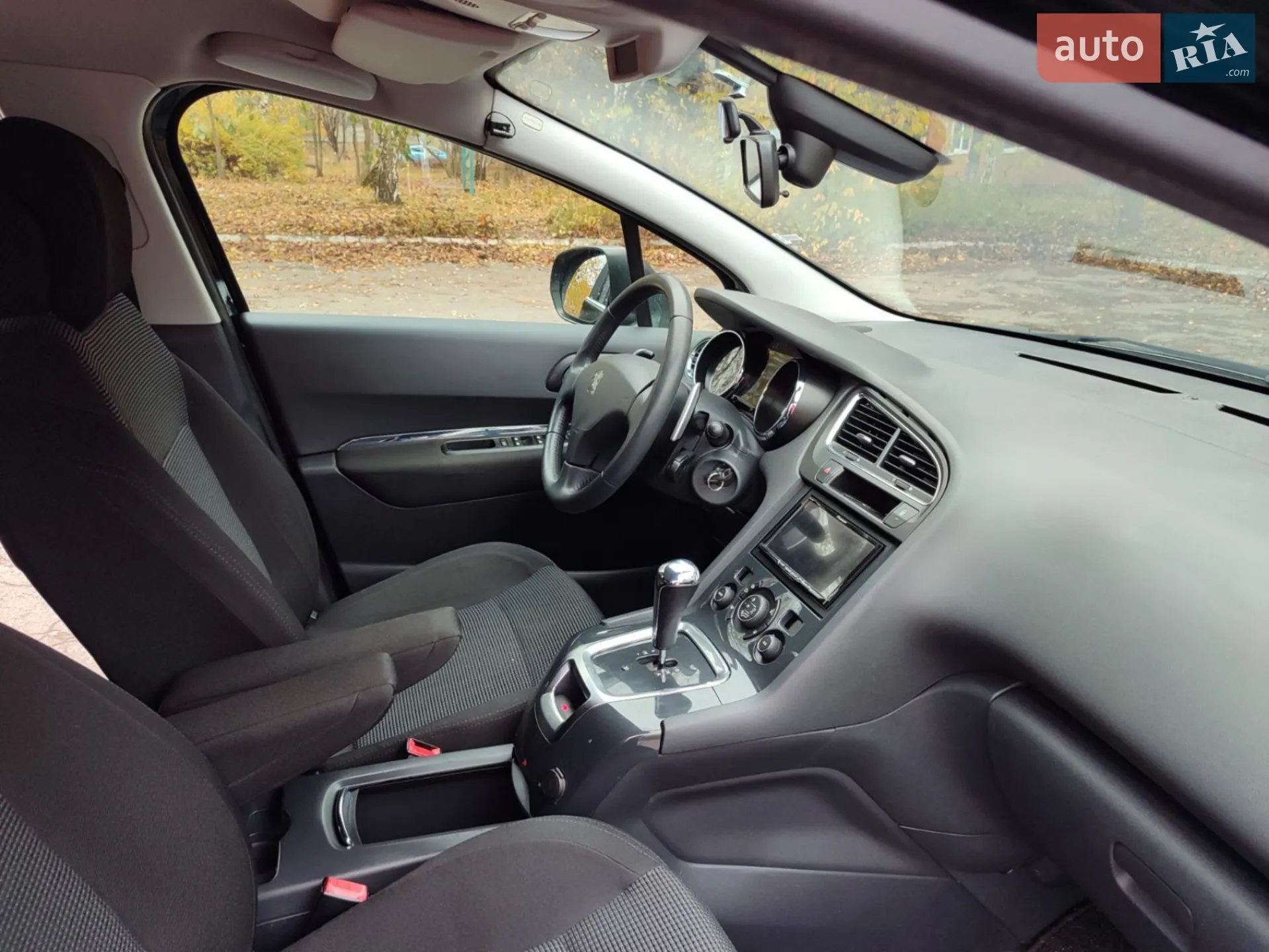 2010 Peugeot 5008 - мініатюра 10