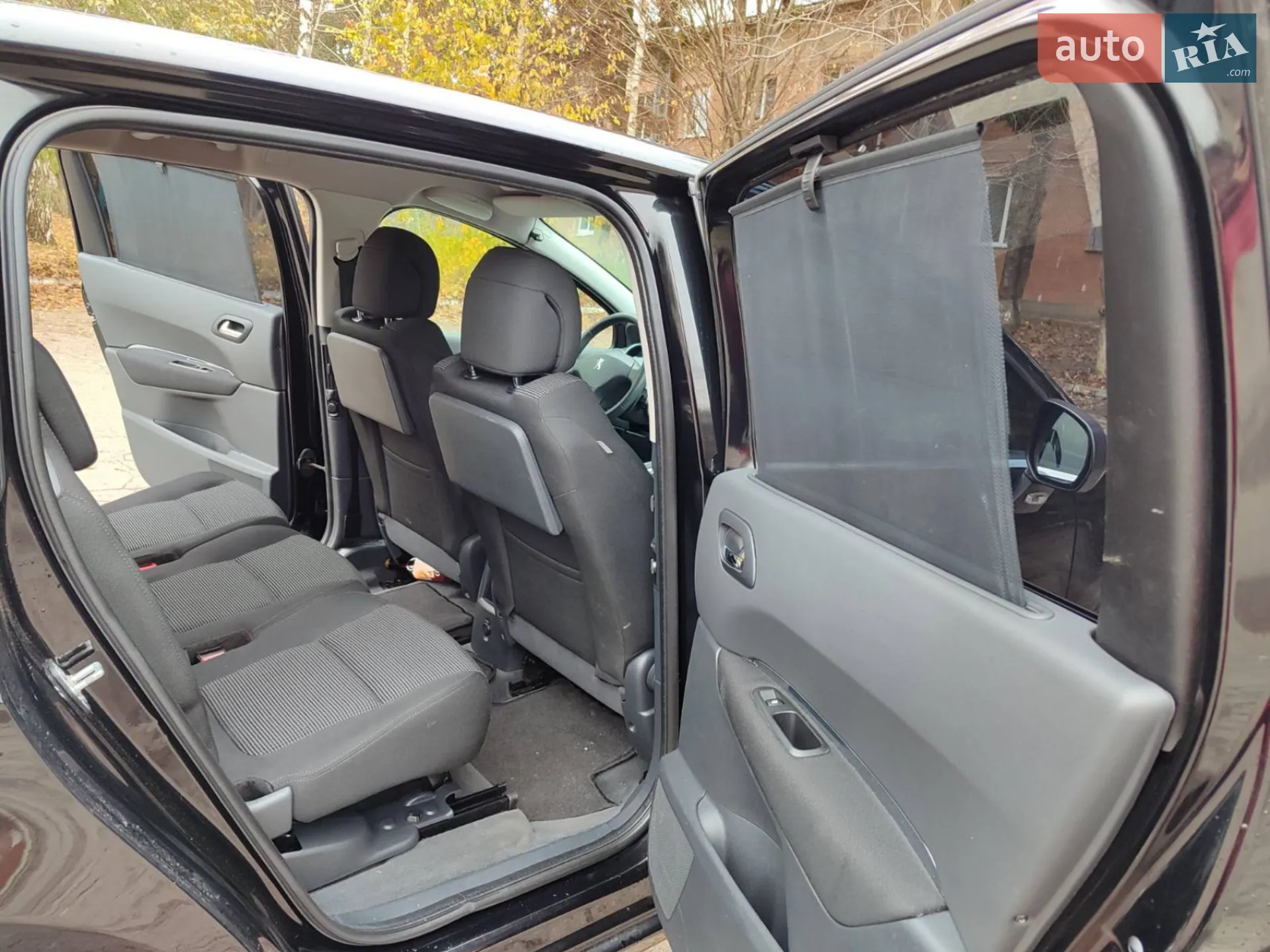 2010 Peugeot 5008 - мініатюра 11