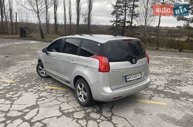 Микровэн Peugeot 5008 2010 в Звягеле