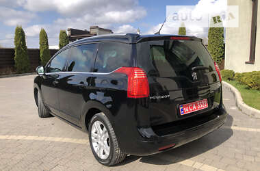 Мікровен Peugeot 5008 2012 в Стрию