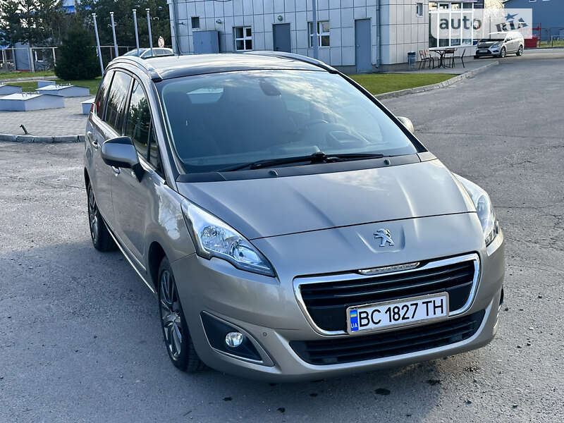 Микровэн Peugeot 5008 2014 в Самборе