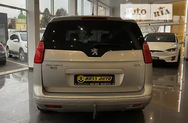 Peugeot 5008 2011