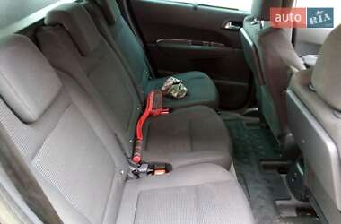 Мікровен Peugeot 5008 2012 в 