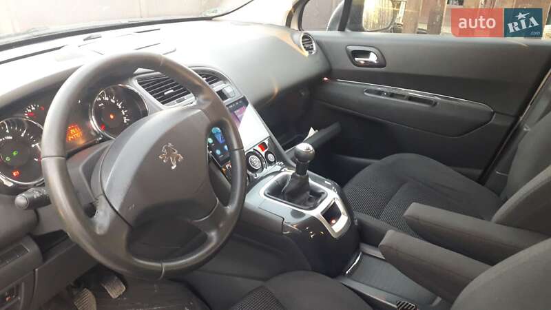 Мікровен Peugeot 5008 2013 в Гайсину