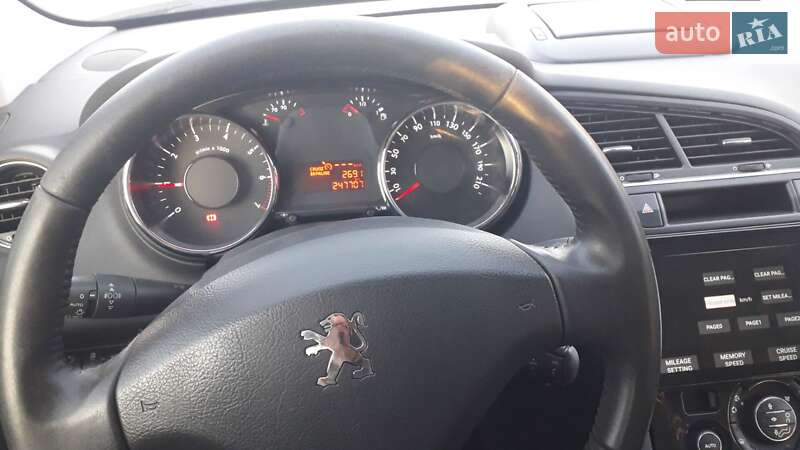 Мікровен Peugeot 5008 2013 в Гайсину