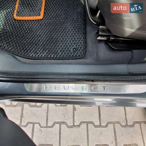 Мікровен Peugeot 5008 2010 в Івано-Франківську фото 47 Мікровен Peugeot 5008 2010 в Івано-Франківську