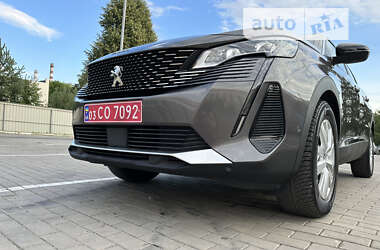 Внедорожник / Кроссовер Peugeot 5008 2021 в Луцке