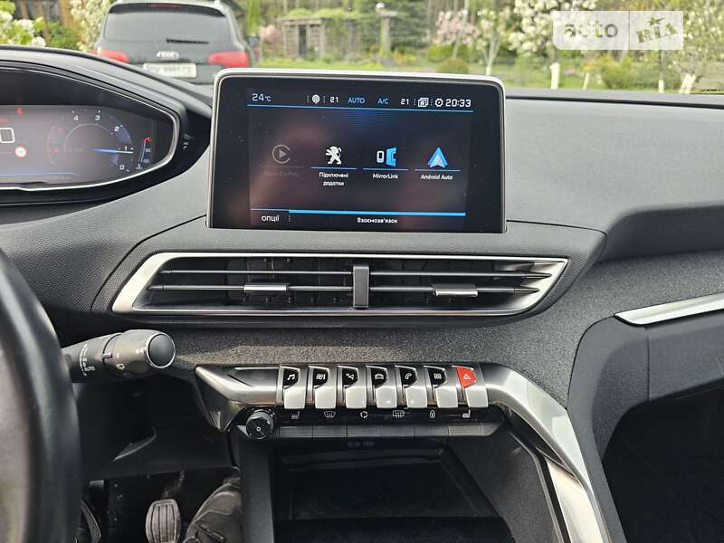 Внедорожник / Кроссовер Peugeot 5008 2018 в Ровно