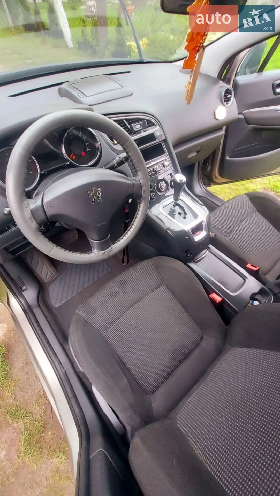 2010 Peugeot 5008 - мініатюра 10