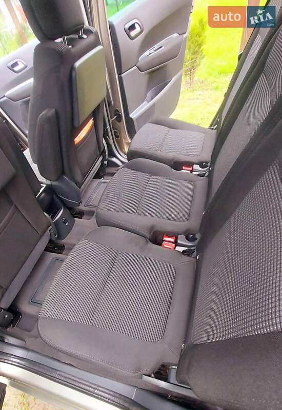 Мікровен Peugeot 5008 2010 в Рівному