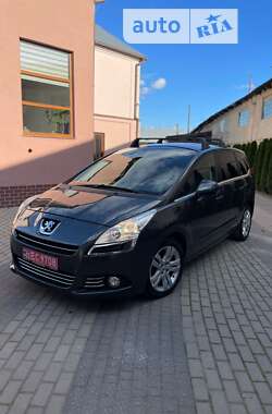 Микровэн Peugeot 5008 2011 в Стрые