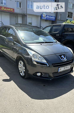 Мікровен Peugeot 5008 2010 в Києві