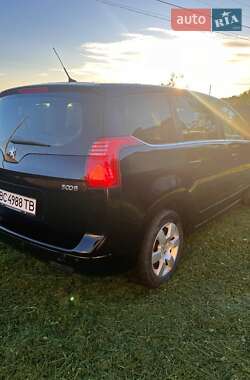 Микровэн Peugeot 5008 2013 в Стрые