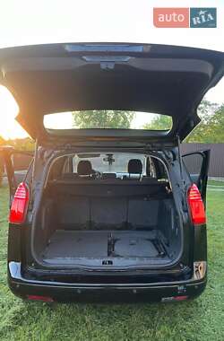 Мікровен Peugeot 5008 2013 в Стрию