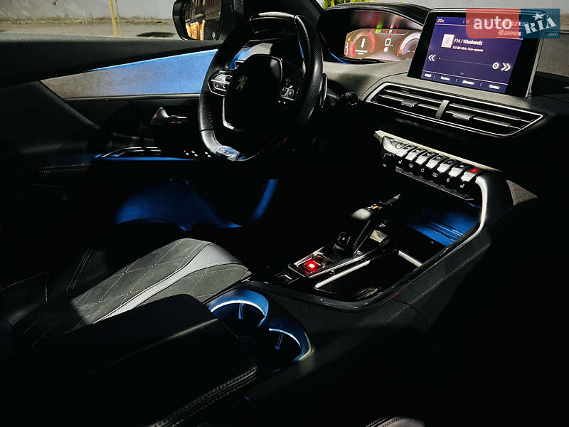 Позашляховик / Кросовер Peugeot 5008 2019 в Бердичеві