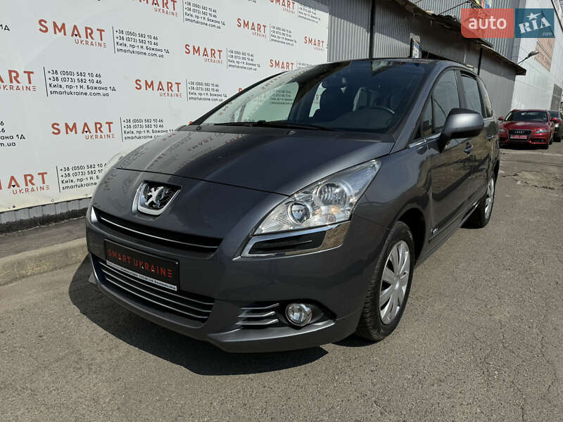 Микровэн Peugeot 5008 2011 в 