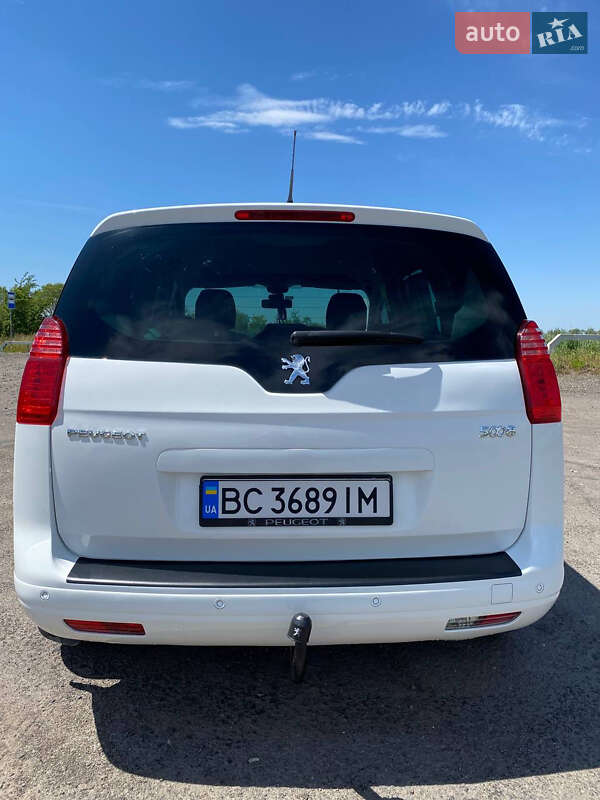 Микровэн Peugeot 5008 2013 в Львове