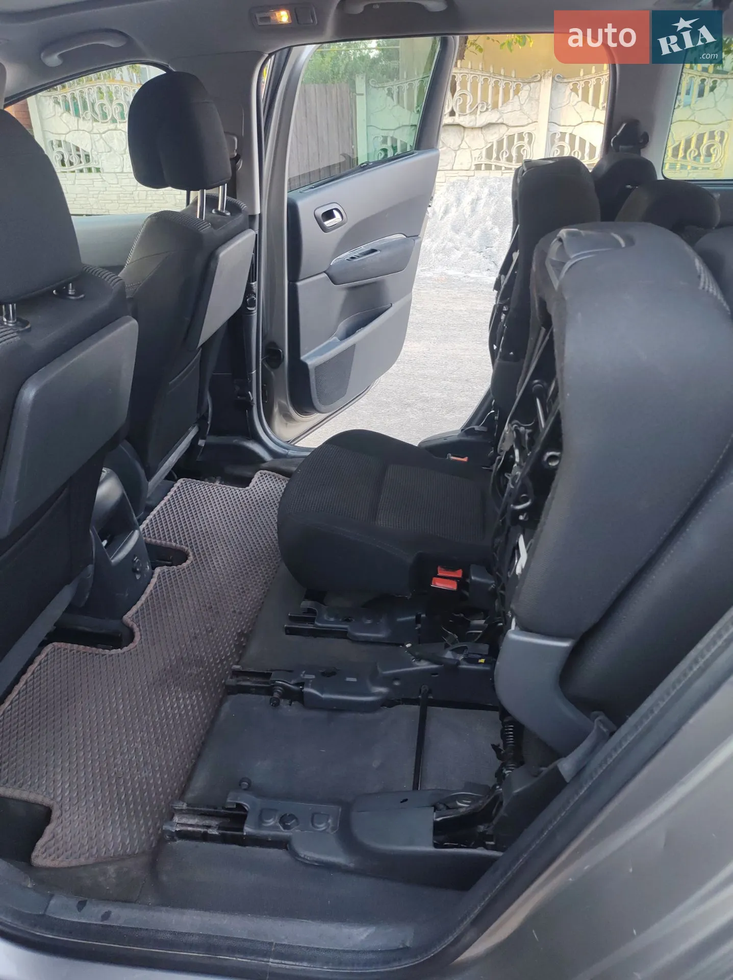 2010 Peugeot 5008 - мініатюра 29