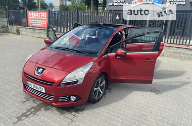 Мікровен Peugeot 5008 2012 в Чорткові