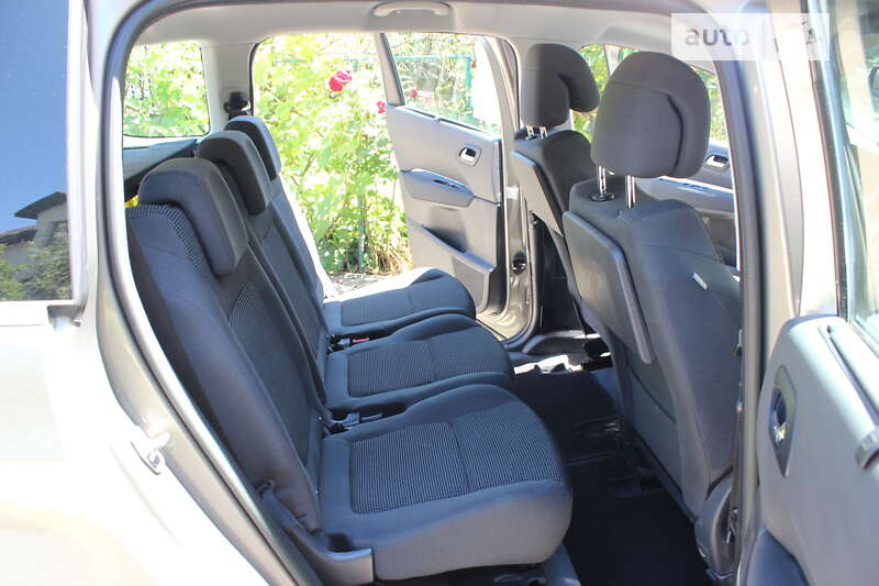 Микровэн Peugeot 5008 2013 в Бродах фото 8 Микровэн Peugeot 5008 2013 в Бродах