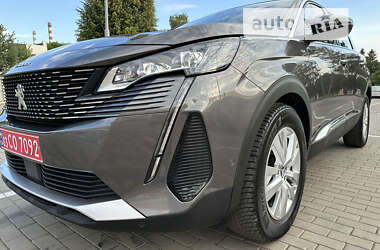 Внедорожник / Кроссовер Peugeot 5008 2021 в Луцке