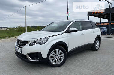 Внедорожник / Кроссовер Peugeot 5008 2018 в Лопатине