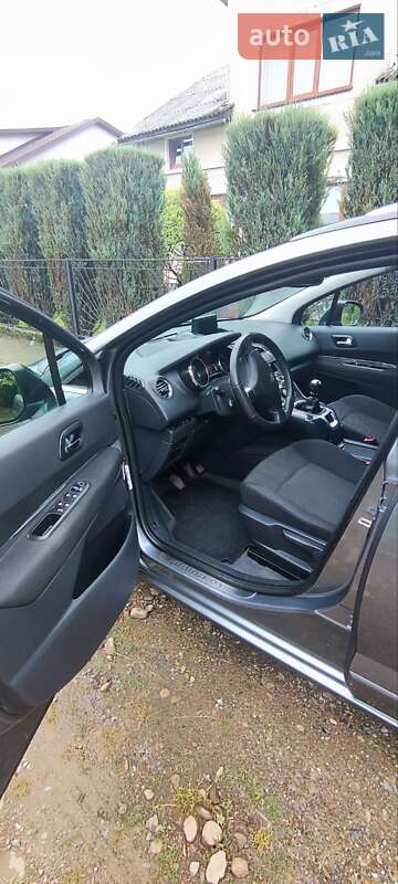 Микровэн Peugeot 5008 2011 в Рожнятове